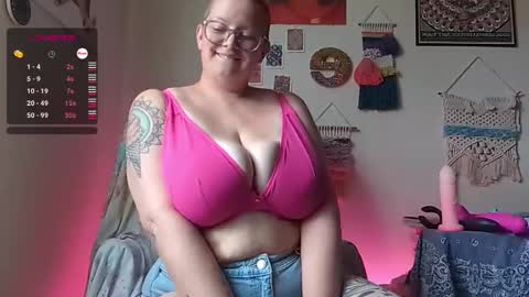 Em online show from 03-07-25, 09:48