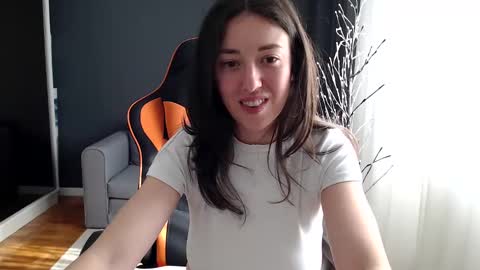 piscesgirl06 online show from 02-19-25, 09:50