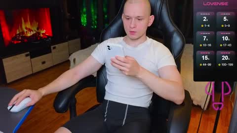 STRONGBEAUTY online show from 01-03-25, 11:23