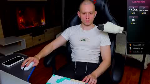 STRONGBEAUTY online show from 01-25-25, 01:30