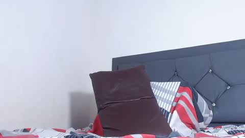 Snapshot of pitersonnt chatting on 09-26-25, 01:42 pitersonnt online show from 09-26-25, 01:42