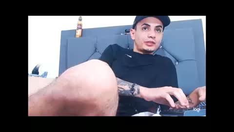 Snapshot of pitersonnt chatting on 10-15-25, 02:22 pitersonnt online show from 10-15-25, 02:22