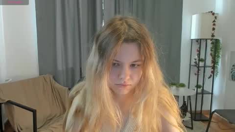 Olga online show from 09-26-25, 05:44