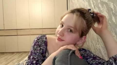 Caroline online show from 03-28-26, 08:41