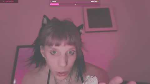 pixie_praxis online show from 02-08-25, 12:39