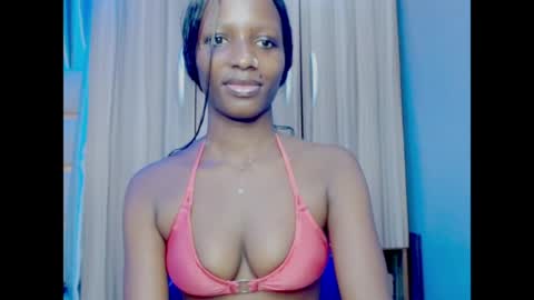 Ella online show from 06-11-26, 06:33