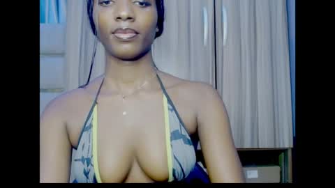 Ella online show from 06-21-26, 06:38