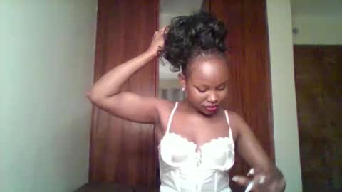Snapshot of pixie_roman chatting on 04-23-26, 02:13 Majesty online show from 04-23-26, 02:13
