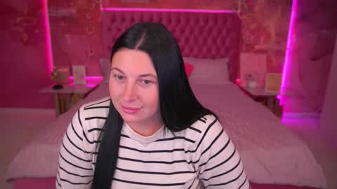 pixiehott online show from 10-18-25, 08:09