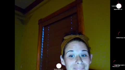Snapshot of pixieluxxx chatting on 05-11-26, 10:54 PixieLuxXx online show from 05-11-26, 10:54