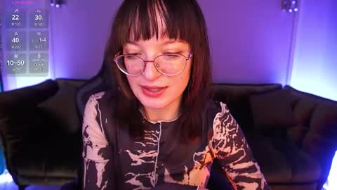 pixiepeachh online show from 11-14-25, 07:51