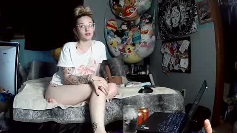 Princess online show from 10-27-25, 06:50