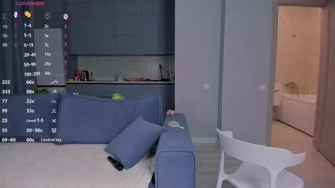 Snapshot of pixiesdoll chatting on 02-20-26, 02:39 Mila online show from 02-20-26, 02:39