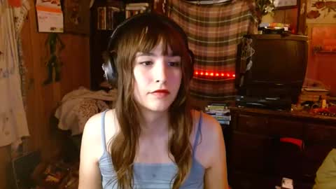 Izzy online show from 12-18-24, 01:59