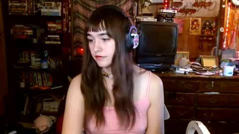 Izzy online show from 09-12-25, 03:12