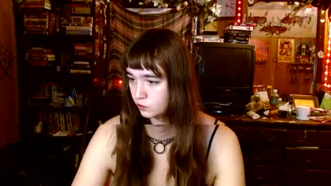 Izzy online show from 09-16-25, 11:44