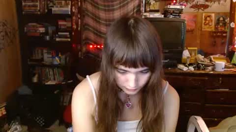 Izzy online show from 09-17-25, 04:41