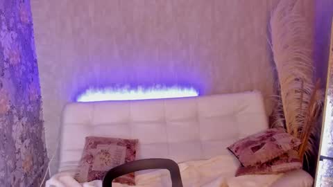 cris online show from 11-24-25, 03:28