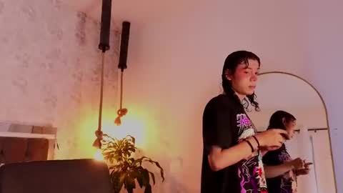 cris online show from 06-21-26, 04:42