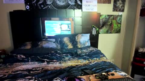 Lexi online show from 01-25-25, 06:34