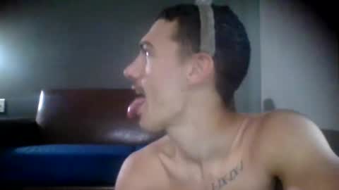 Snapshot of playboyspade333 chatting on 10-06-25, 08:17 Playboy Spade online show from 10-06-25, 08:17