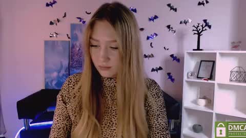 Sophie online show from 12-24-24, 03:16