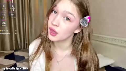 Snapshot of playfulmelly chatting on 07-06-26, 03:03 Melly online show from 07-06-26, 03:03