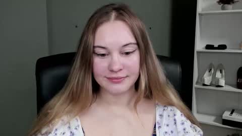 Valeria online show from 03-12-26, 09:54