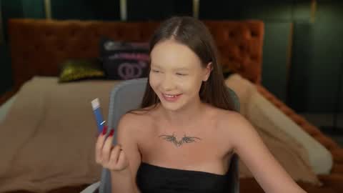 Lana online show from 10-14-25, 06:42