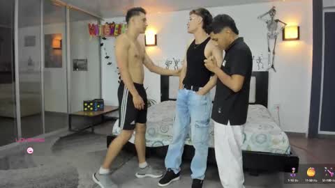 Snapshot of playhardsex chatting on 10-05-25, 11:13 online show from 10-05-25, 11:13