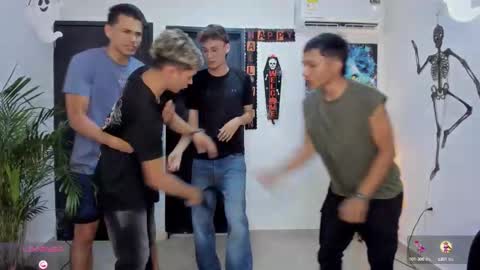 Snapshot of playhardsex chatting on 10-12-25, 11:15 online show from 10-12-25, 11:15