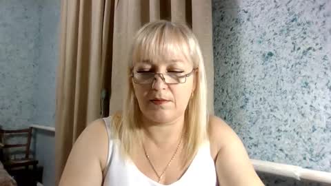 Snapshot of playm3soft chatting on 11-27-25, 06:10 playm3soft online show from 11-27-25, 06:10