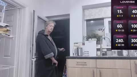 Play Me online show from 10-05-25, 11:02