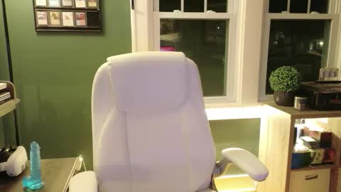 playwithbrittany online show from 12-14-25, 12:38