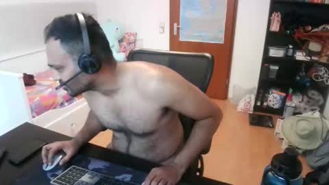 Call me Sam. If you like me follow my favourite girl on cb elizacarter online show from 04-10-26, 08:08