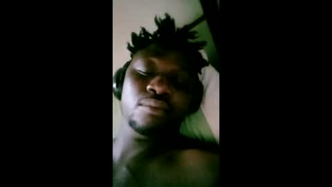 Snapshot of pledges000 chatting on 03-21-26, 10:42 pledges000 online show from 03-21-26, 10:42