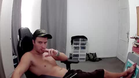 Snapshot of plkrisztian chatting on 09-30-25, 07:30 plkrisztian online show from 09-30-25, 07:30