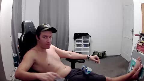 Snapshot of plkrisztian chatting on 10-26-25, 08:48 plkrisztian online show from 10-26-25, 08:48