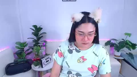 Ploysai online show from 10-14-25, 01:28