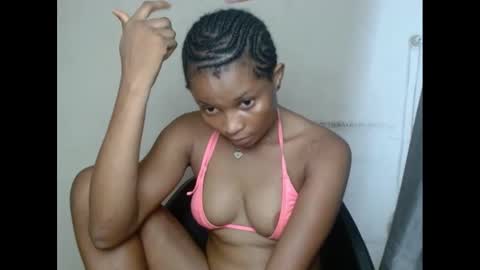 plumnjuicyx online show from 02-10-25, 09:36