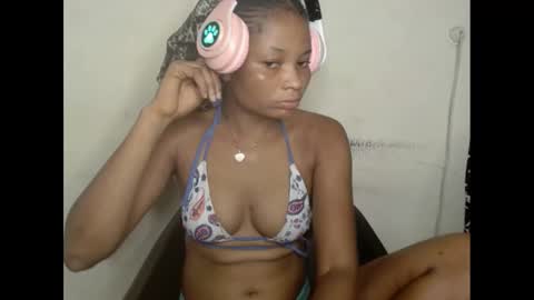 plumnjuicyx online show from 03-04-25, 06:15