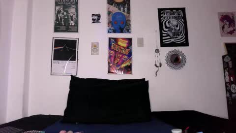    online show from 10-02-25, 12:17