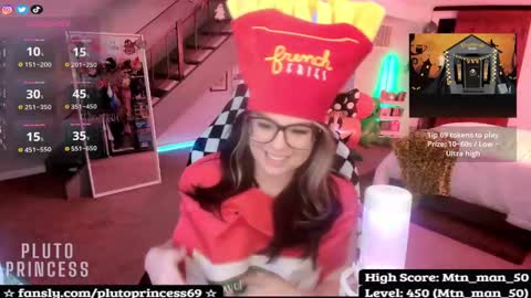 Pluto Princess online show from 10-05-25, 04:00