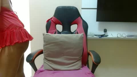 Snapshot of pocahontas261 chatting on 11-01-25, 10:45 pocahontas online show from 11-01-25, 10:45