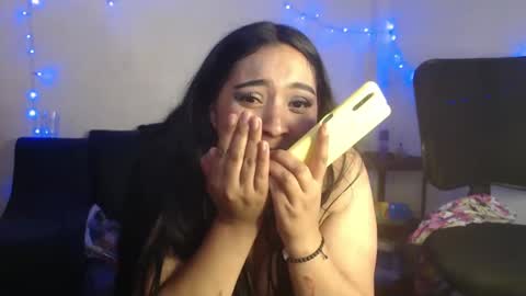 Lily online show from 01-19-25, 11:34