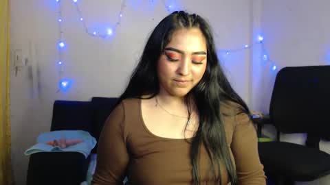 Lily online show from 02-07-25, 06:24