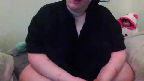 Snapshot of poetrytheseller chatting on 10-18-25, 03:24 Poetry online show from 10-18-25, 03:24