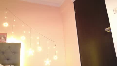  Luna  online show from 02-01-25, 07:44