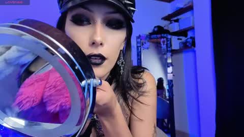 Snapshot of poison_dafne chatting on 05-09-26, 12:05 Dafne online show from 05-09-26, 12:05