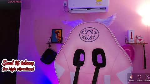poison_liv online show from 06-17-26, 01:34